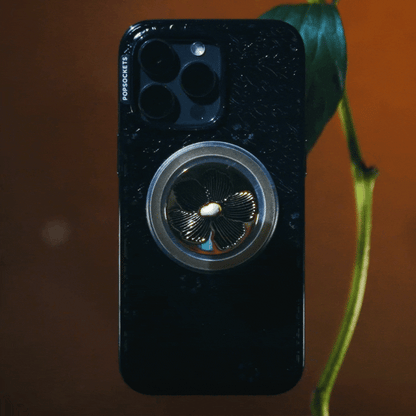 Enamel Mae Flower with Pearl — MagSafe PopGrip - US 23393